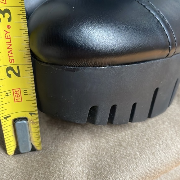 Guess Gwgeovey Black Leather Combat Boots, Size 7.5 - Picture 4 of 9